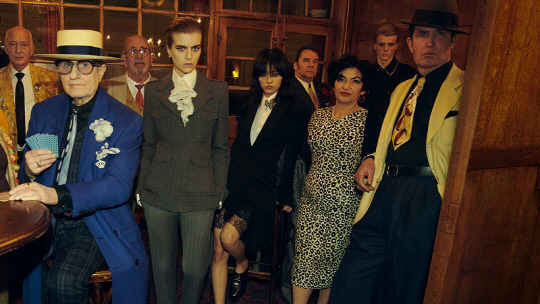사진 출처= 맥퀸(McQueen)
